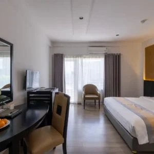 Deluxe Room With Balcony Or Window